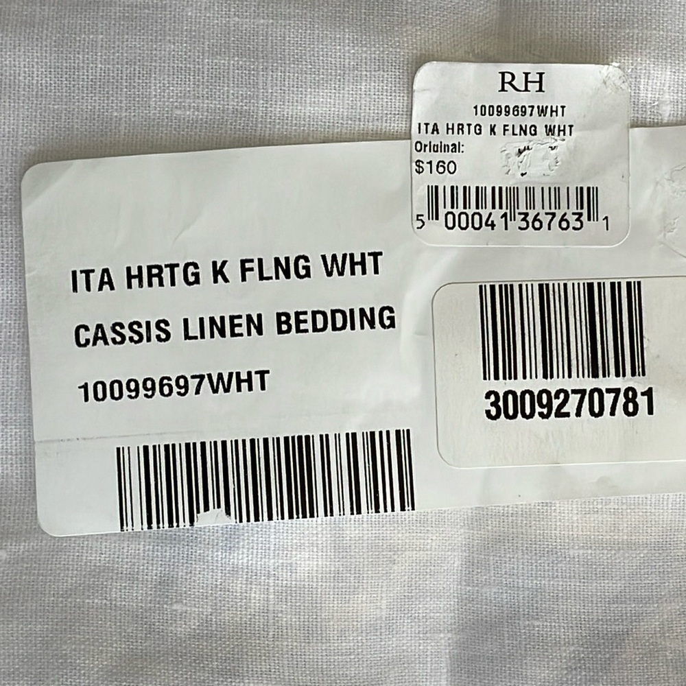 NEW Restoration Hardware Italian Linen King pillow shams. Set of 2. Crisp white